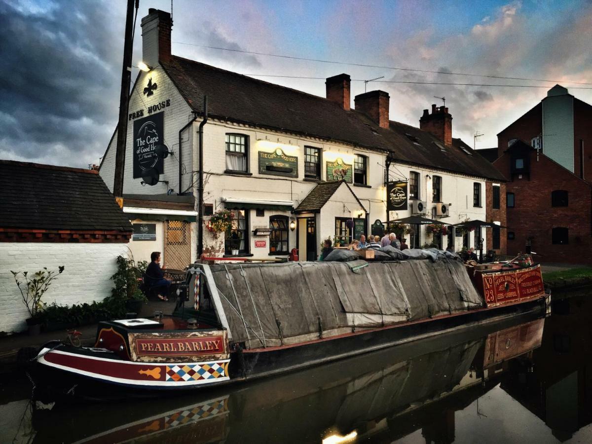 Fergies Canal Side Cottage วอร์ริก ภายนอก รูปภาพ