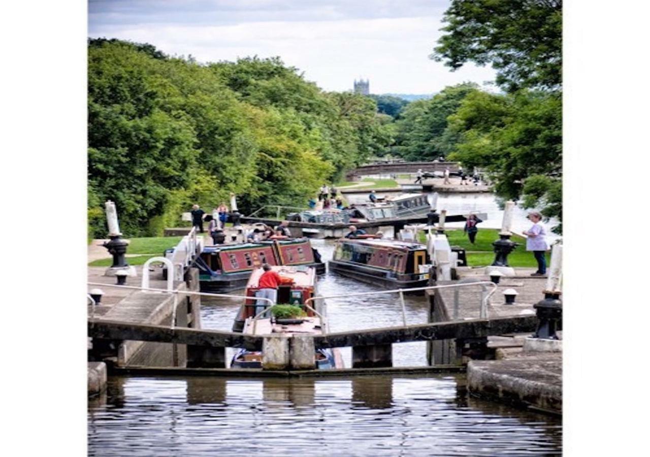 Fergies Canal Side Cottage วอร์ริก ภายนอก รูปภาพ