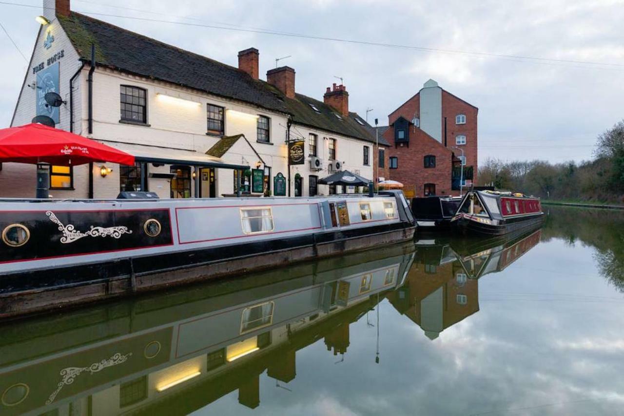 Fergies Canal Side Cottage วอร์ริก ภายนอก รูปภาพ